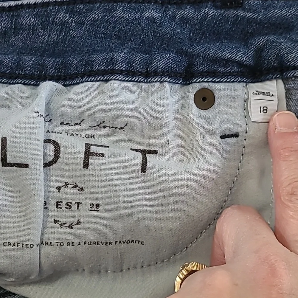 Loft Plus Jean Shorts with Bow-Ties on the sides size 18